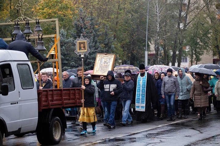 В Калинковичах состоялся крестный ход с Юровичской иконой Божией Матери