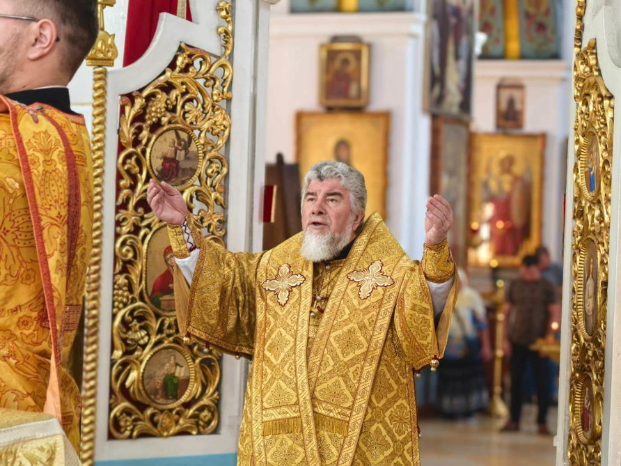 Архиерейское богослужение в день празднования Собора Архангела Гавриила