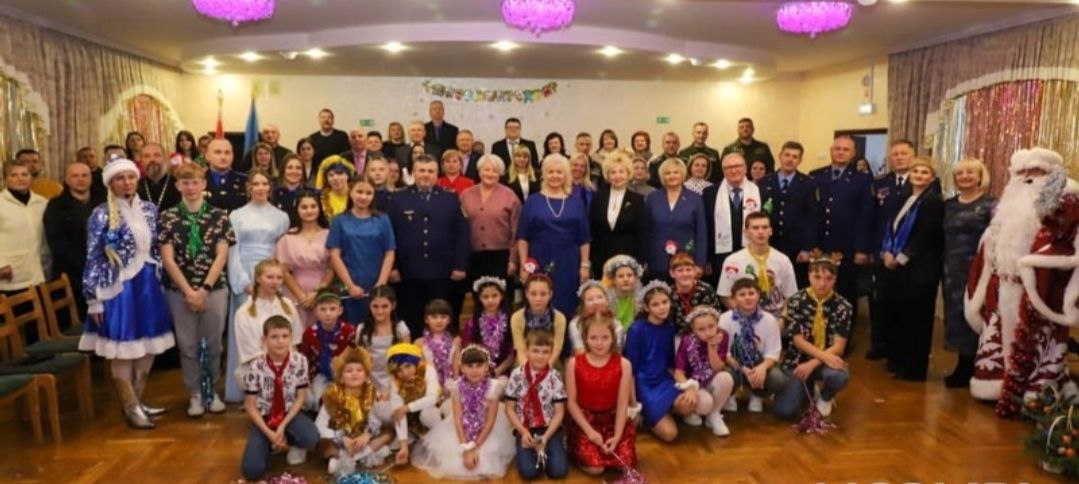В рамках благотворительной акции «Наши дети» священнослужитель посетил Мозырский детский дом