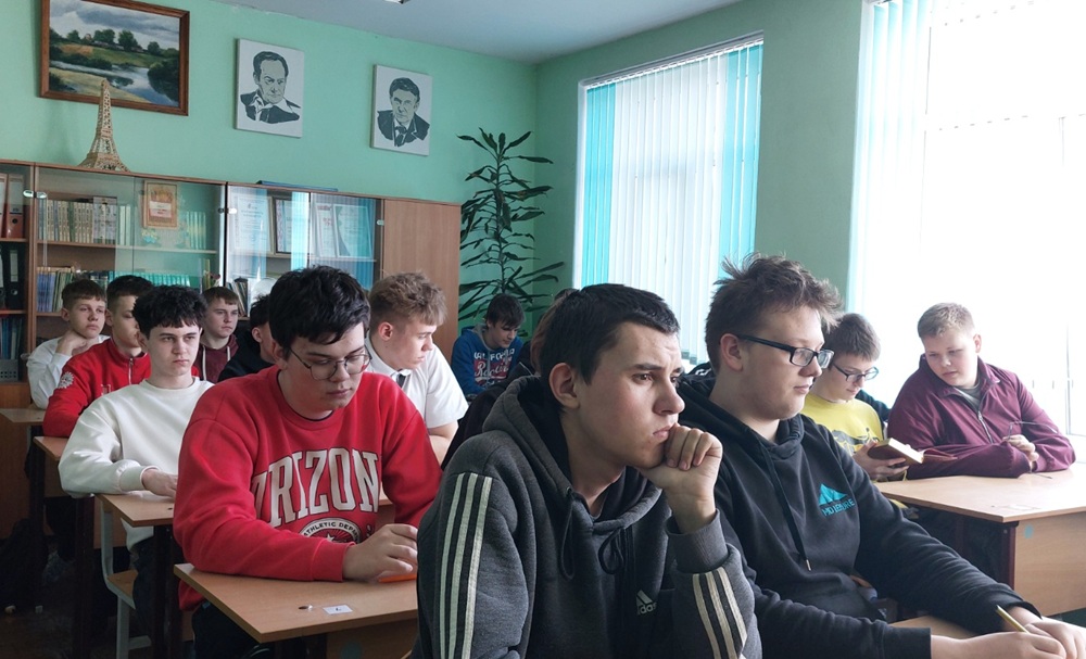 В рамках празднования Дня православной книги состоялась встреча священнослужителя со студентами Полесского Государственный аграрного колледжа имени В.Ф. Мицкевича