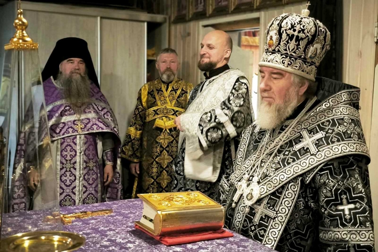 В пятницу 2-й седмицы Великого поста епископ Леонид возглавил Литургию Преждеосвященных Даров в г. п. Брагин
