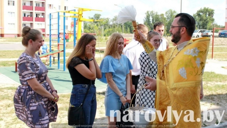 Благословение новоселов в Наровле