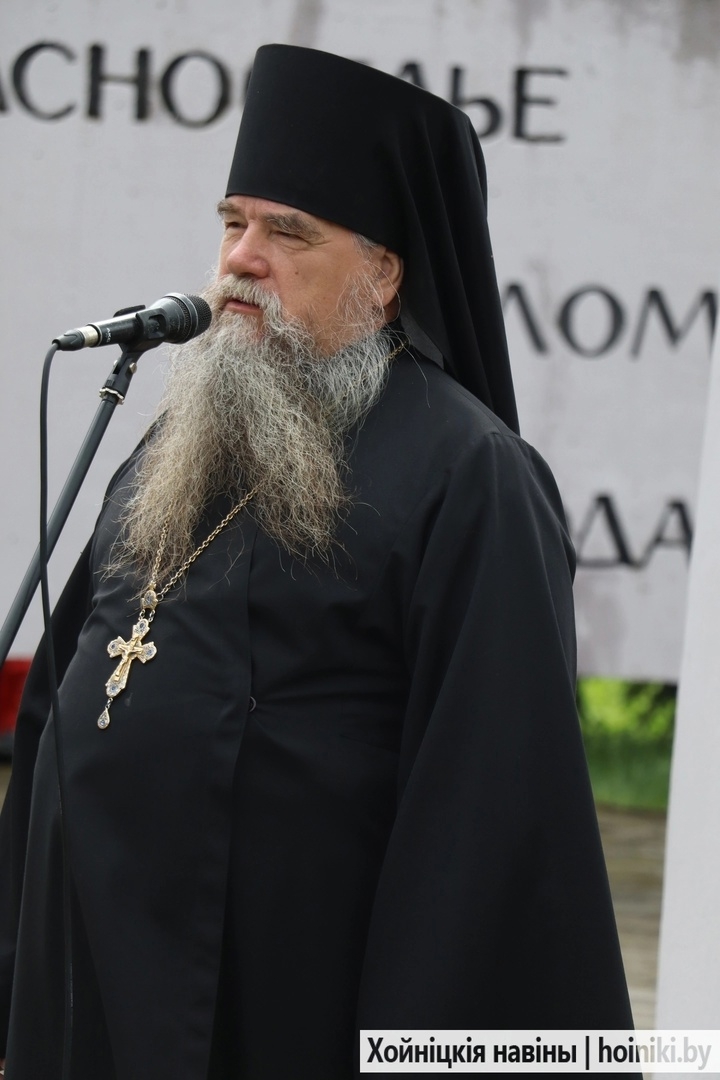 В Хойниках у памятника Скорби состоялся митинг, посвященный 38-й годовщине аварии на Чернобыльской АЭС