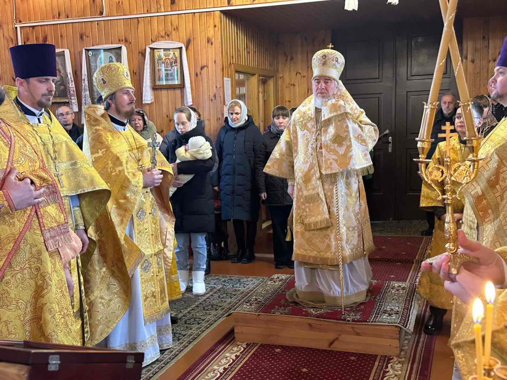 В Неделю 24-ю по Пятидесятнице епископ Леонид совершил Литургию в храме святого Архангела Михаила в аг. Лясковичи