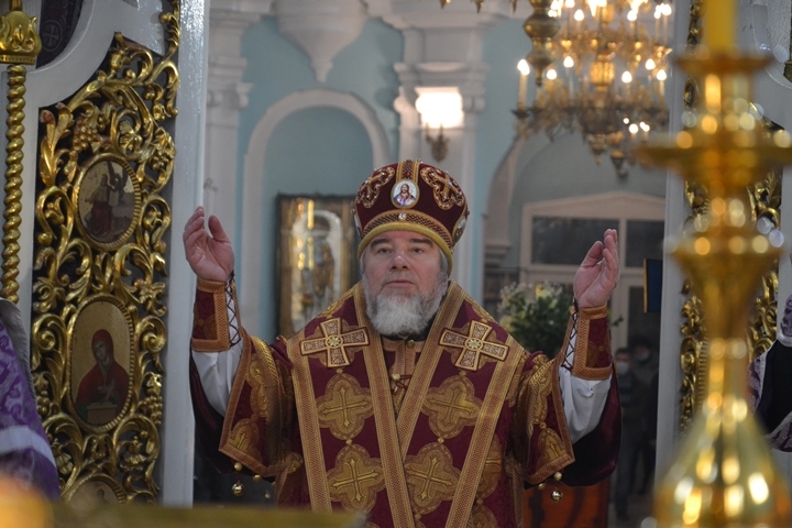 В Неделю Торжества Православия епископ Леонид совершил Литургию в кафедральном соборе г. Мозыря