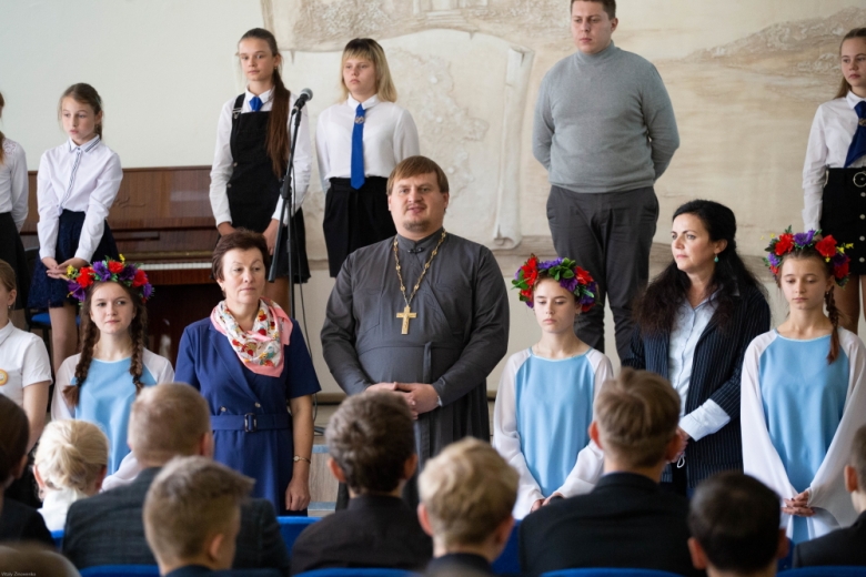 Праздничное мероприятие, посвящённое Дню белорусской письменности и Дню народного единства, прошло в Гимназии г.Калинковичи