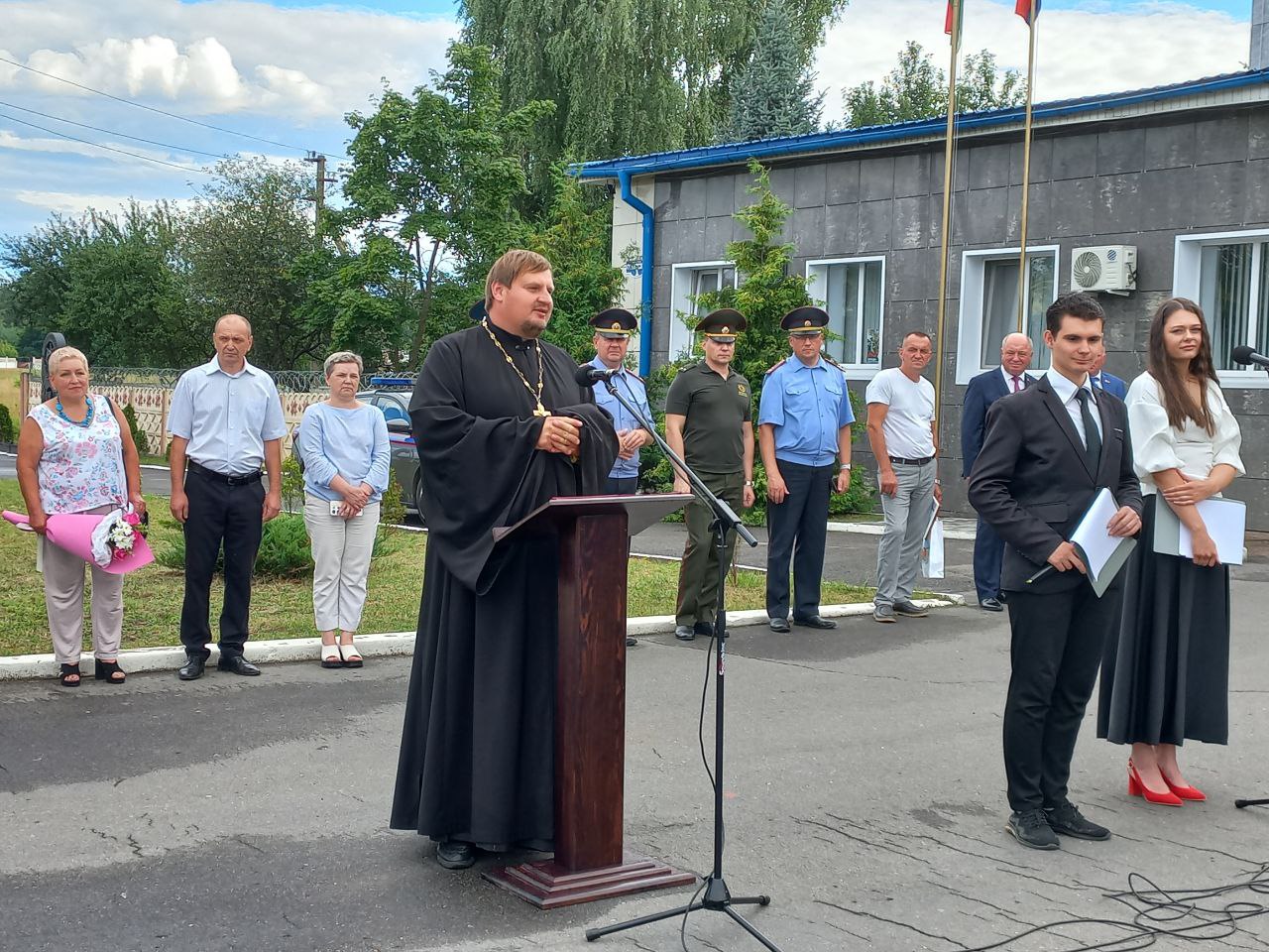 В Калинковичах священнослужитель принял участие в мероприятии, посвященном Дню пожарной службы Республики Беларусь