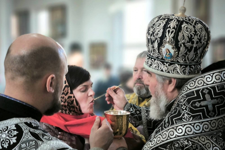 В среду 2-й седмицы Великого поста епископ Леонид возглавил Литургию Преждеосвященных Даров в сослужении духовенства Мозырского сельского благочиния