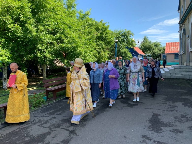 В день празднования 1035-летия Крещения Руси правящий архиерей совершил Литургию в Хойникской обители