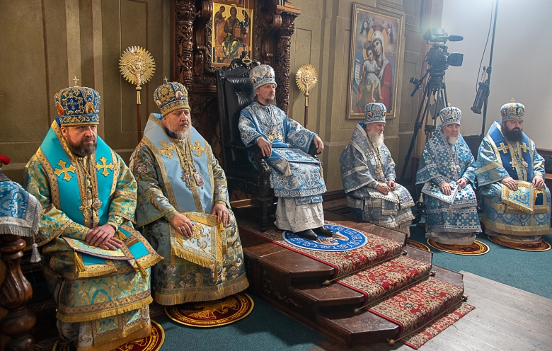 Епископ Леонид сослужил Патриаршему Экзарху за Литургией в Благовещенском монастыре в д. Малые Ляды Смолевичского района