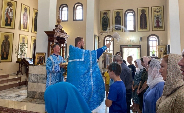 Молебен перед началом учебного года совершили в соборе Казанской иконы Божией Матери г. Калинковичи