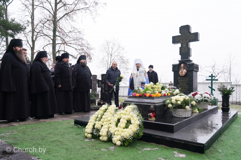 В годовщину кончины Митрополита Филарета (Вахромеева) епископ Леонид принял участие в заупокойных Богослужених в Жировичском монастыре