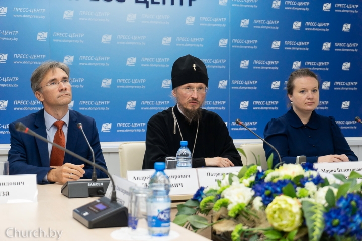 Митрополит Вениамин: Воссоздание Туровского креста — это символ возвращения духовности нашему обществу