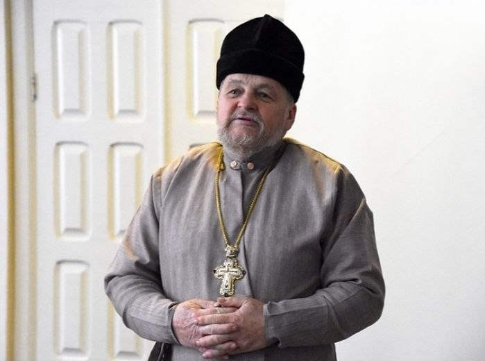 Поздравление настоятелю храма святителя Николая Чудотворца г.п. Брагин протоиерею Владимиру Зеленковскому с 65-летием со дня рождения