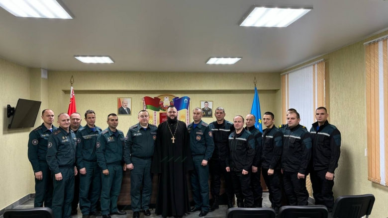 В Наровле священник принял участие в Едином дне информирования
