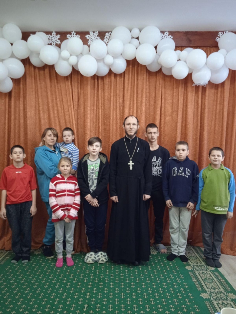 Священнослужитель встретился с детьми из Лельчицкого СПЦ в д. Марковское