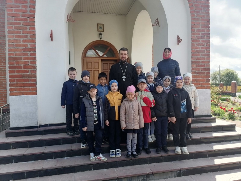 В Лельчицах прошла встреча священника с учащимися младших классов