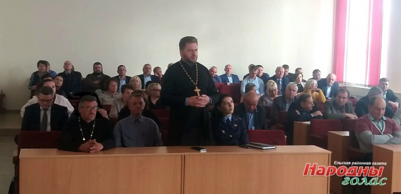 Священнослужители приняли участие в совещании по взаимодействию учреждений социальной сферы с религиозными организациями Ельского района