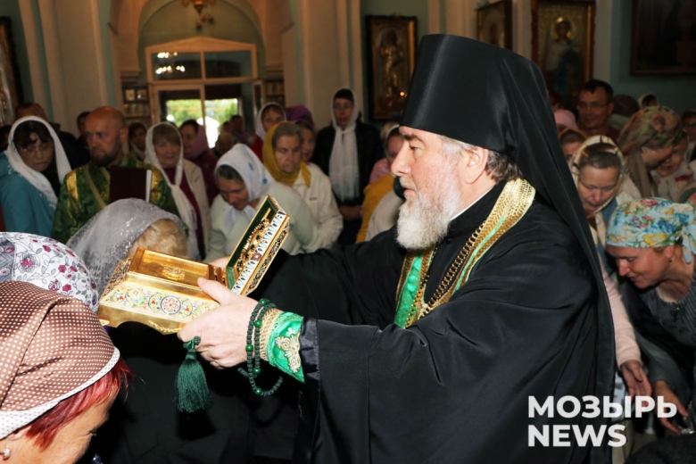 О самом сокровенном и важном в жизни православного христианина – в беседе с епископом Туровским и Мозырским Леонидом