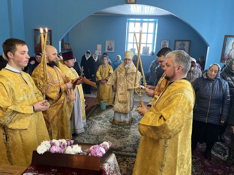 В день памяти святителя Иоанна Златоуста правящий архиерей совершил Литургию в аг. Люденевичи Житковичского района