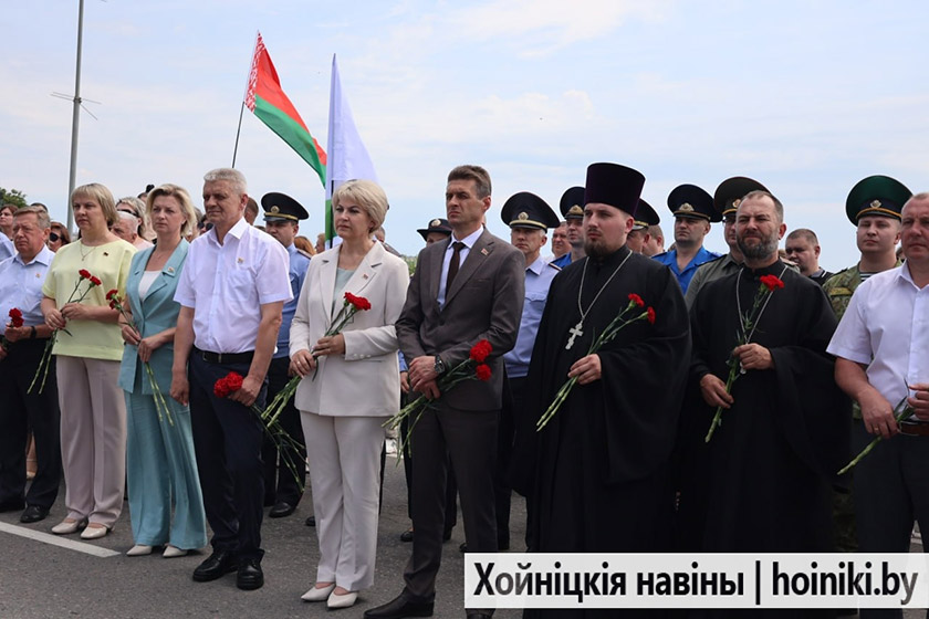 В Хойниках прошёл митинг, посвящённый 85-й годовщине начала Великой Отечественной войны