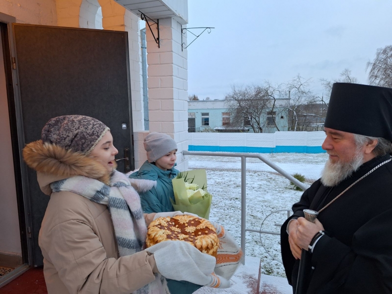 Епископ Леонид возглавил Литургию в Михайловском храме агрогородка Слобода Мозырского района
