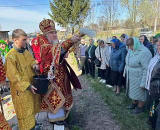 В среду Светлой седмицы епископ Леонид совершил Литургию в д. Букча Лельчицкого района