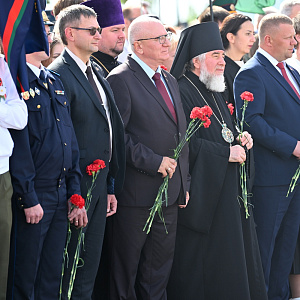 Епископ Леонид принял участие в праздничном мероприятии, посвящённом Дню народного единства