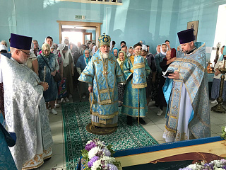 Епископ Леонид возглавил Божественную литургию по случаю престольного праздника Успенского храма в г. Калинковичи