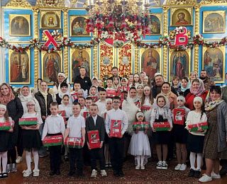 Пасхальный утренник воскресной школы храма Святой Живоначальной Троицы г.Ельска