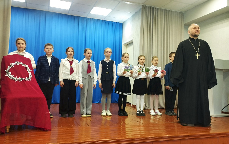 Пасхальное представление «Венок для Христа» в Копаткевичах