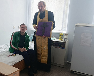 В праздник Воздвижения Креста Господня священник посетил дом сестринского ухода в Заболотье