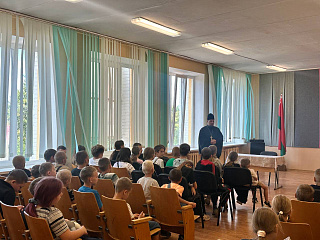 В Хойниках состоялась духовно-нравственная встреча для воспитанников летнего лагеря