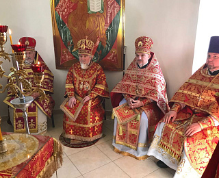 Архиерейское богослужение в день памяти священномученика Макария, митрополита Киевского