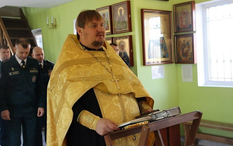 В Калинковичах сотрудники МЧС помолились перед иконой Божией Матери «Неопалимая Купина»