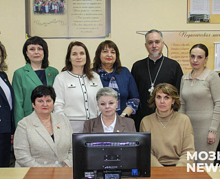 В Мозыре c участием священнослужителя состоялось родительское собрание в режиме онлайн