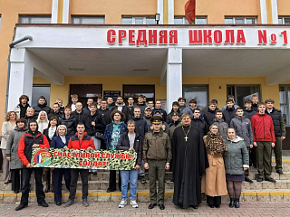 В Калинковичах священник принял участие в мероприятии по случаю Дня призывника
