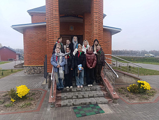 Экскурсия для школьников прошла в храме иконы Божией Матери "Скоропослушница" в аг. Козенки