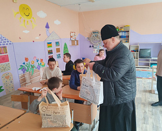 Священнослужитель посетил Калинковичский районный центр коррекционно-развивающего обучения и реабилитации