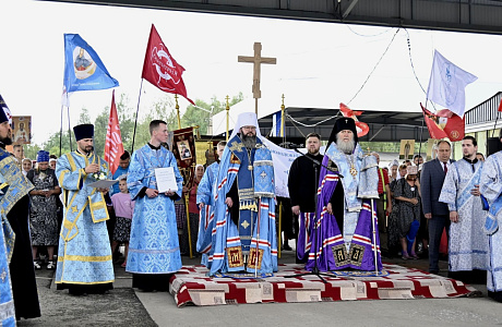 На границе Беларуси и России состоялась встреча XXI Международного Одигитриевского крестного хода