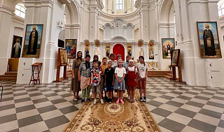Воспитанники Калинковичского районного социально-педагогического центра посетили с ознакомительной экскурсией Юровичский мужской монастырь